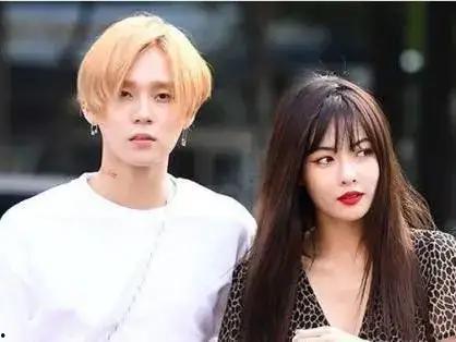 女生隐婚吃瓜视频,揭秘娱乐圈神秘夫妻的甜蜜生活